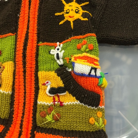 Inti Taita Handmade Peruvian Hoodie - Picture 4 of 5